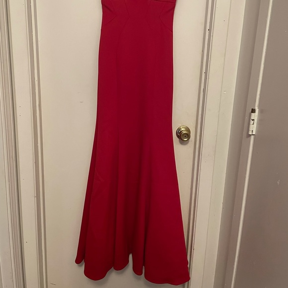 David’s Bridal Cocktail/Prom dress. Worn once. Size 1. Not altered. Zip back. - Picture 5 of 5